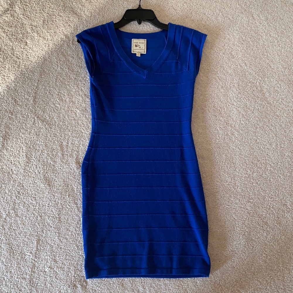 Blue bodycon knit dress